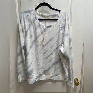 New Love Stitch Pullover Sweatshirt, Large